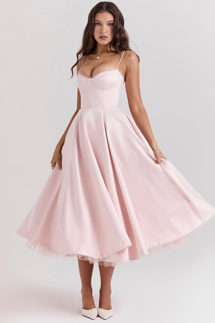 Lieselotte | Tailliertes Kleid mit Spaghetti-Trägern