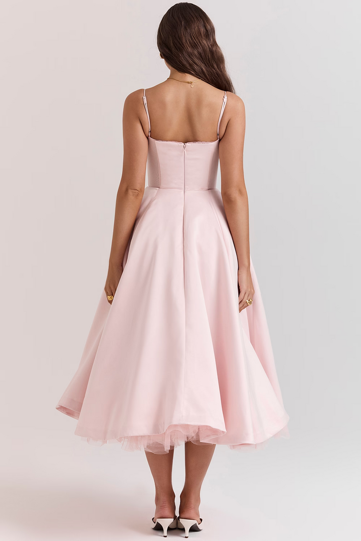 Lieselotte | Tailliertes Kleid mit Spaghetti-Trägern