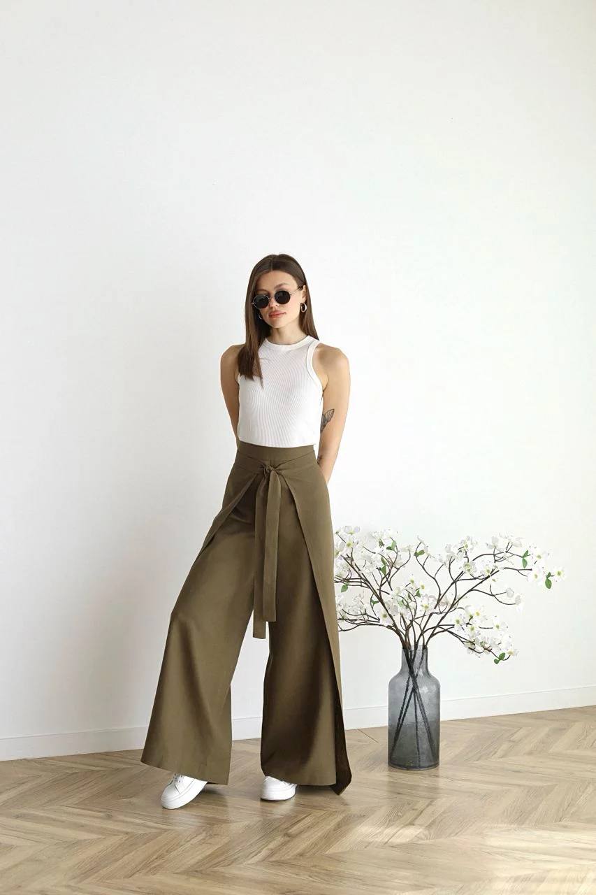 Stella | Weite Leinenhosen mit Spitze