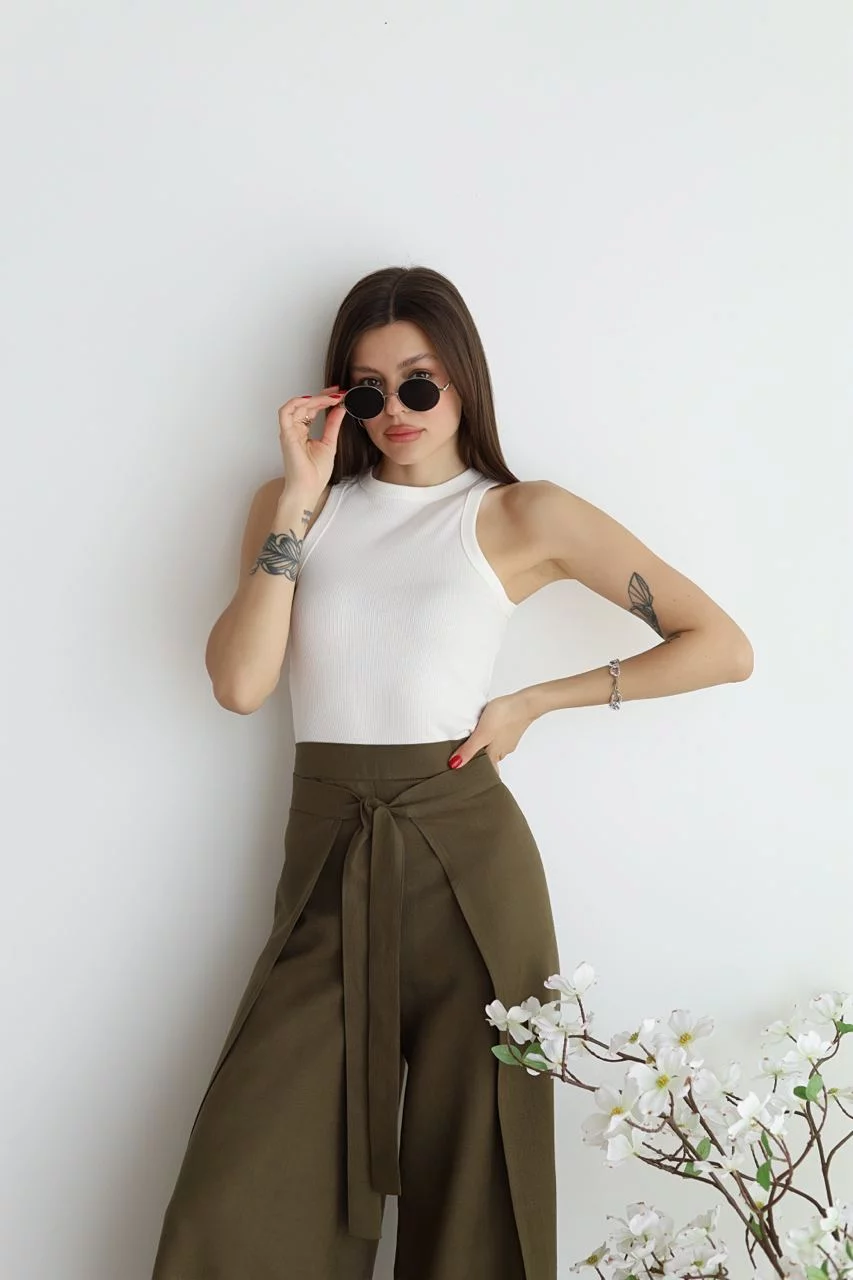 Stella | Weite Leinenhosen mit Spitze