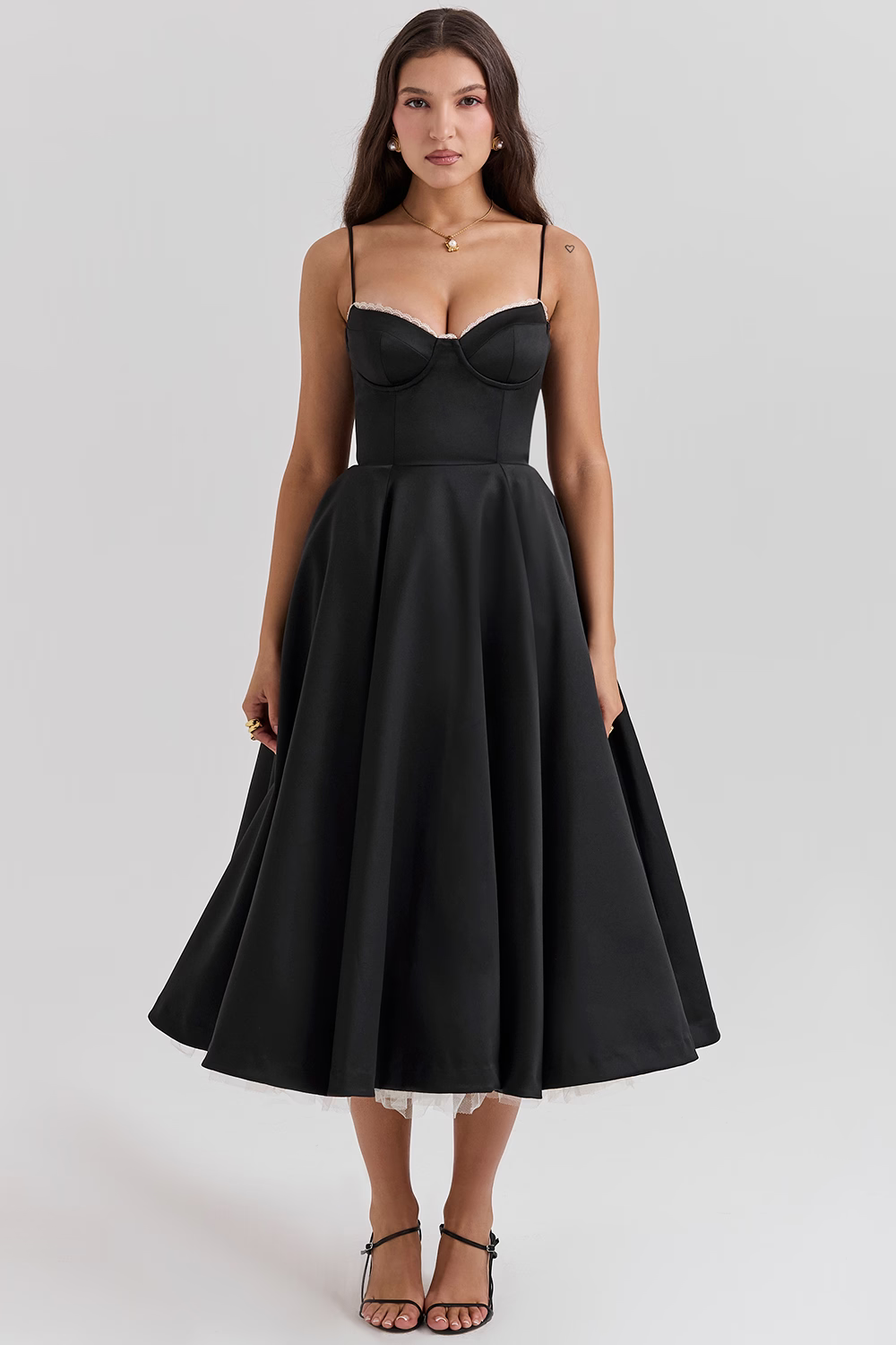 Lieselotte | Tailliertes Kleid mit Spaghetti-Trägern